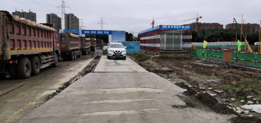 中建一局双流3*14-100吨安装现场